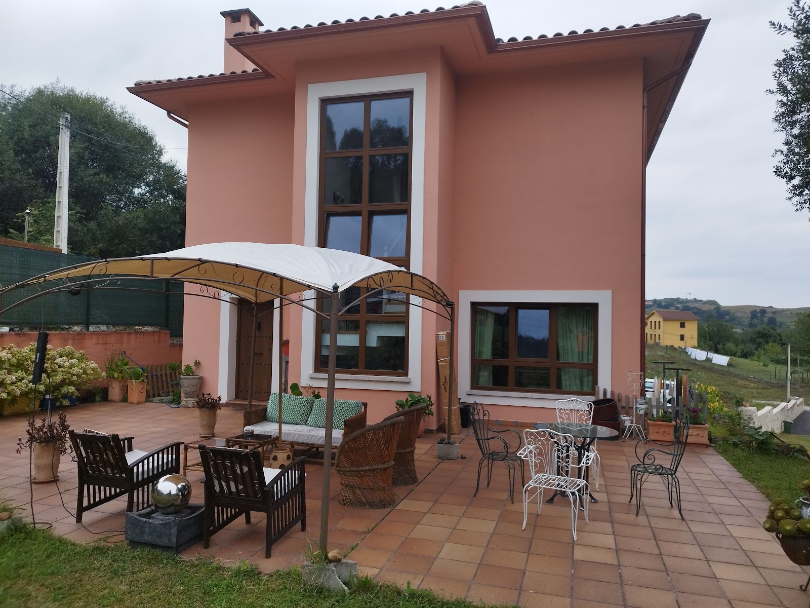 La Casa en el Camino