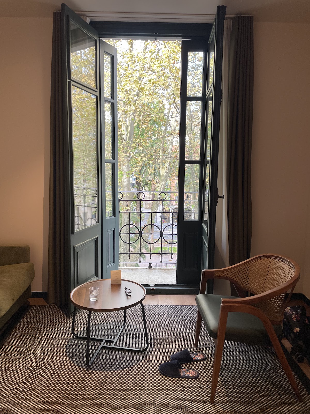 Batimont Suites & Apartments photo 4