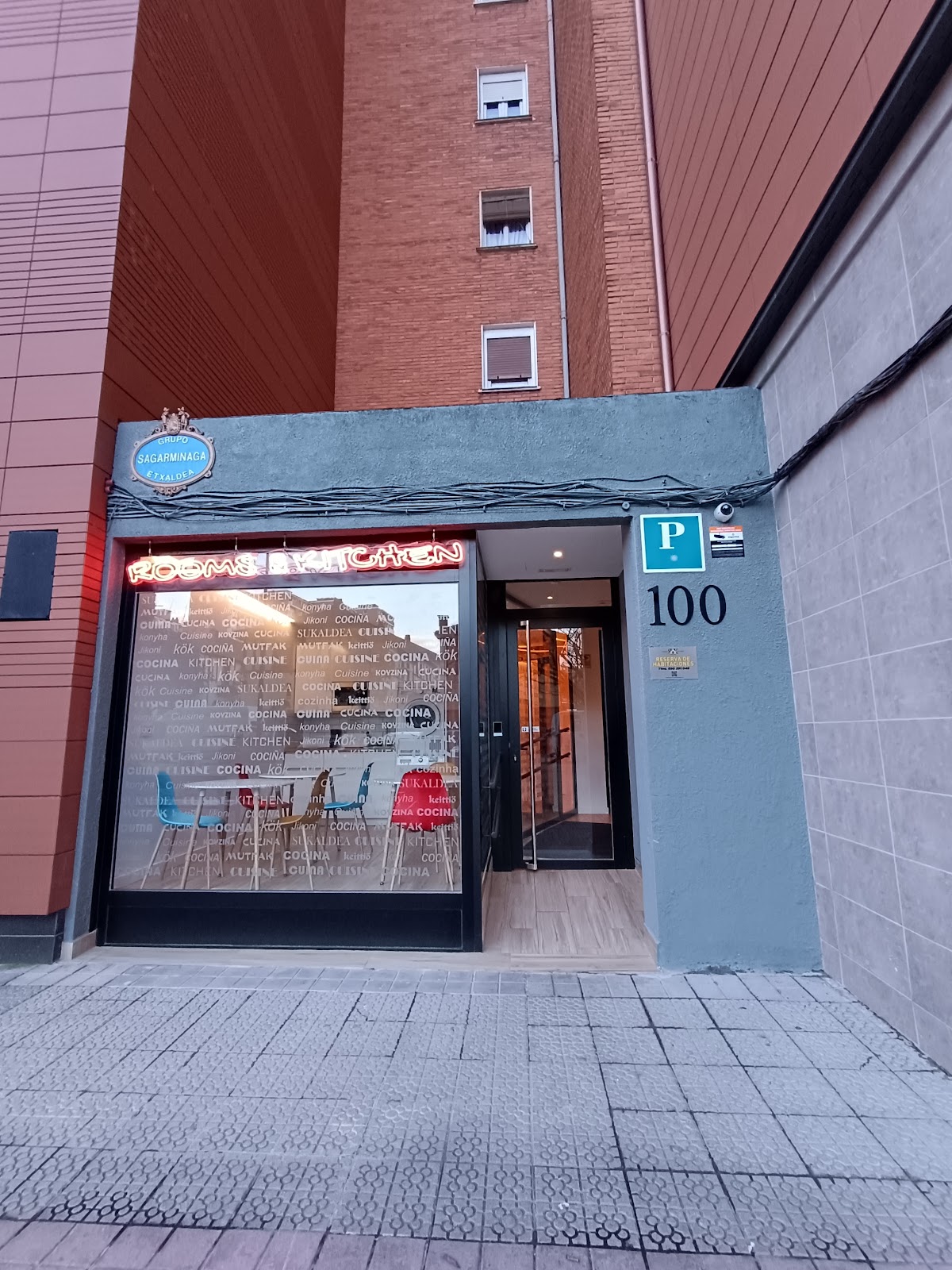 Bilbao Rooms & Kitchen Santutxu photo 9