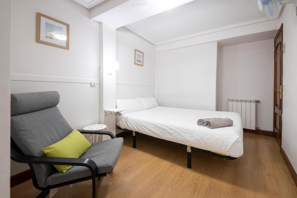 PENSION SANTA CLARA SAN SEBASTIAN photo 2