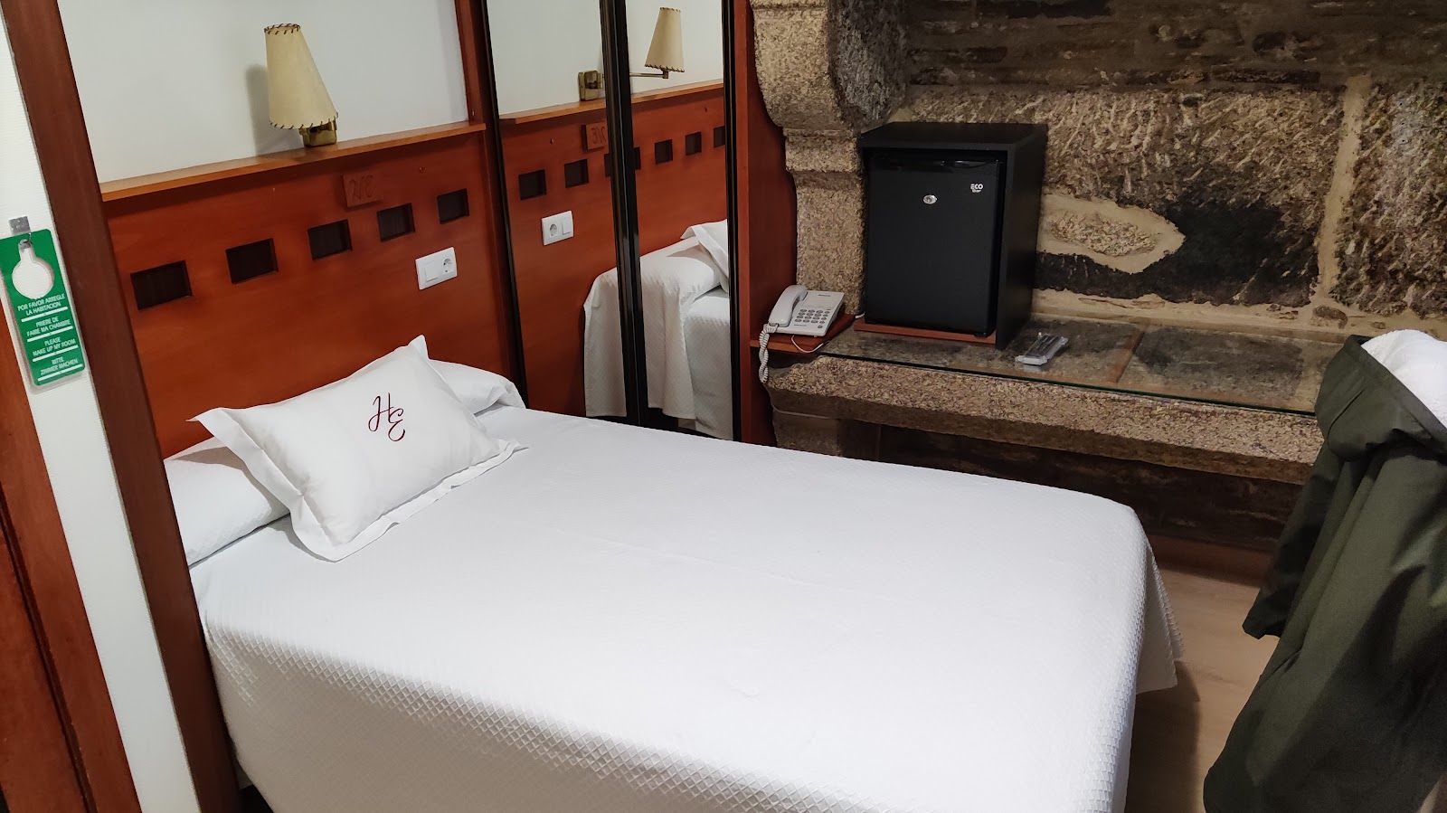 Hotel Entrecercas photo 2