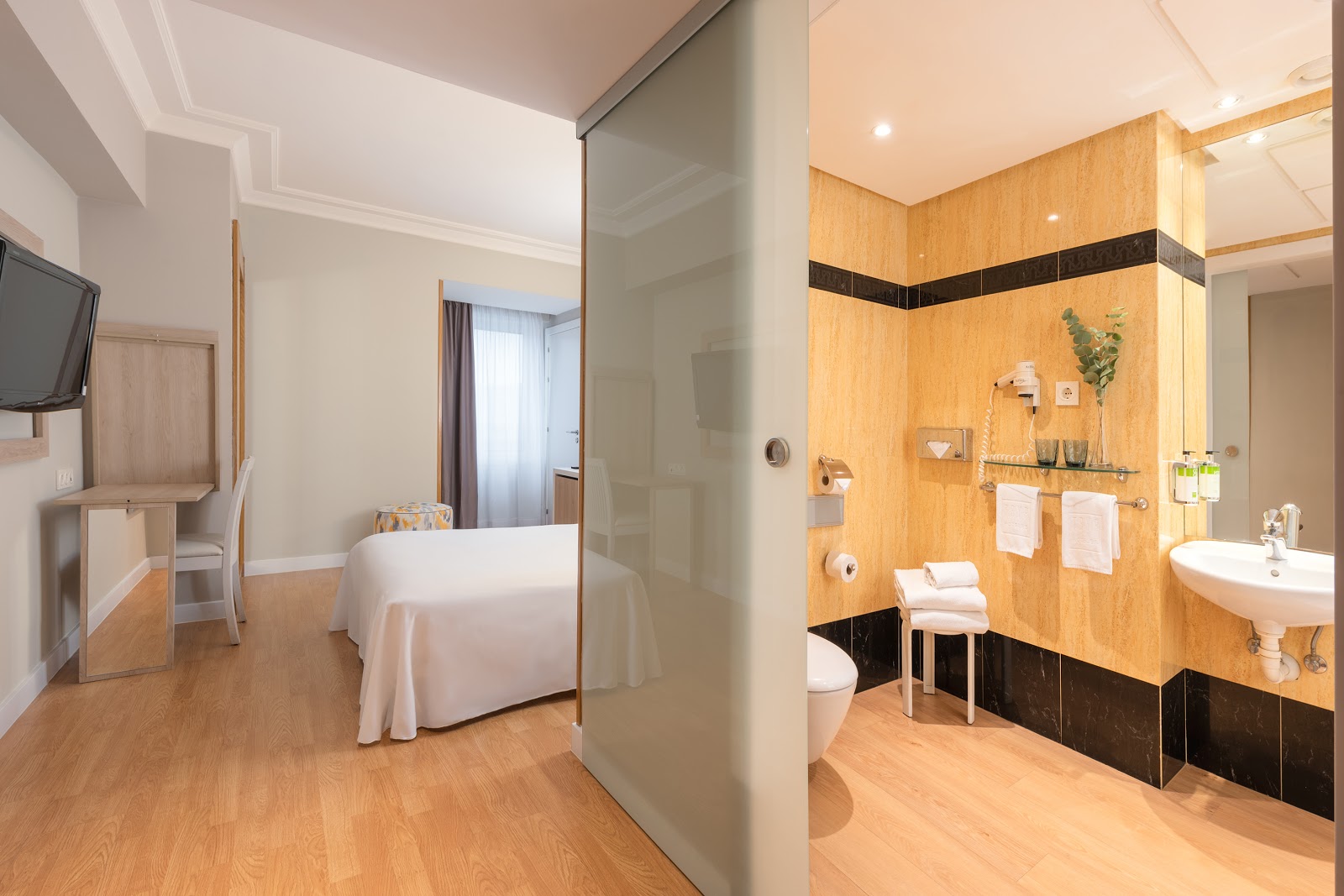 INNSiDE by Meliá San Sebastián Orly photo 8