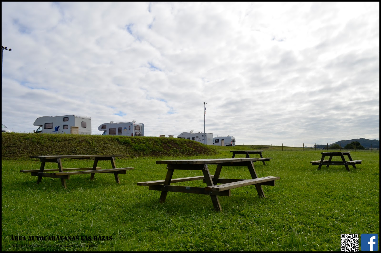 Motorhomes area Las Hazas photo 5