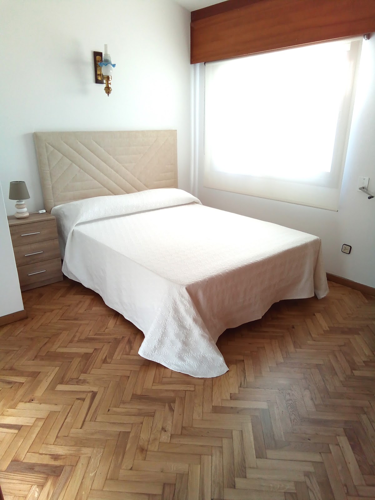 Pensión La Plaza Betanzos, guesthouse accommodation in Betanzos on the Camino Inglés