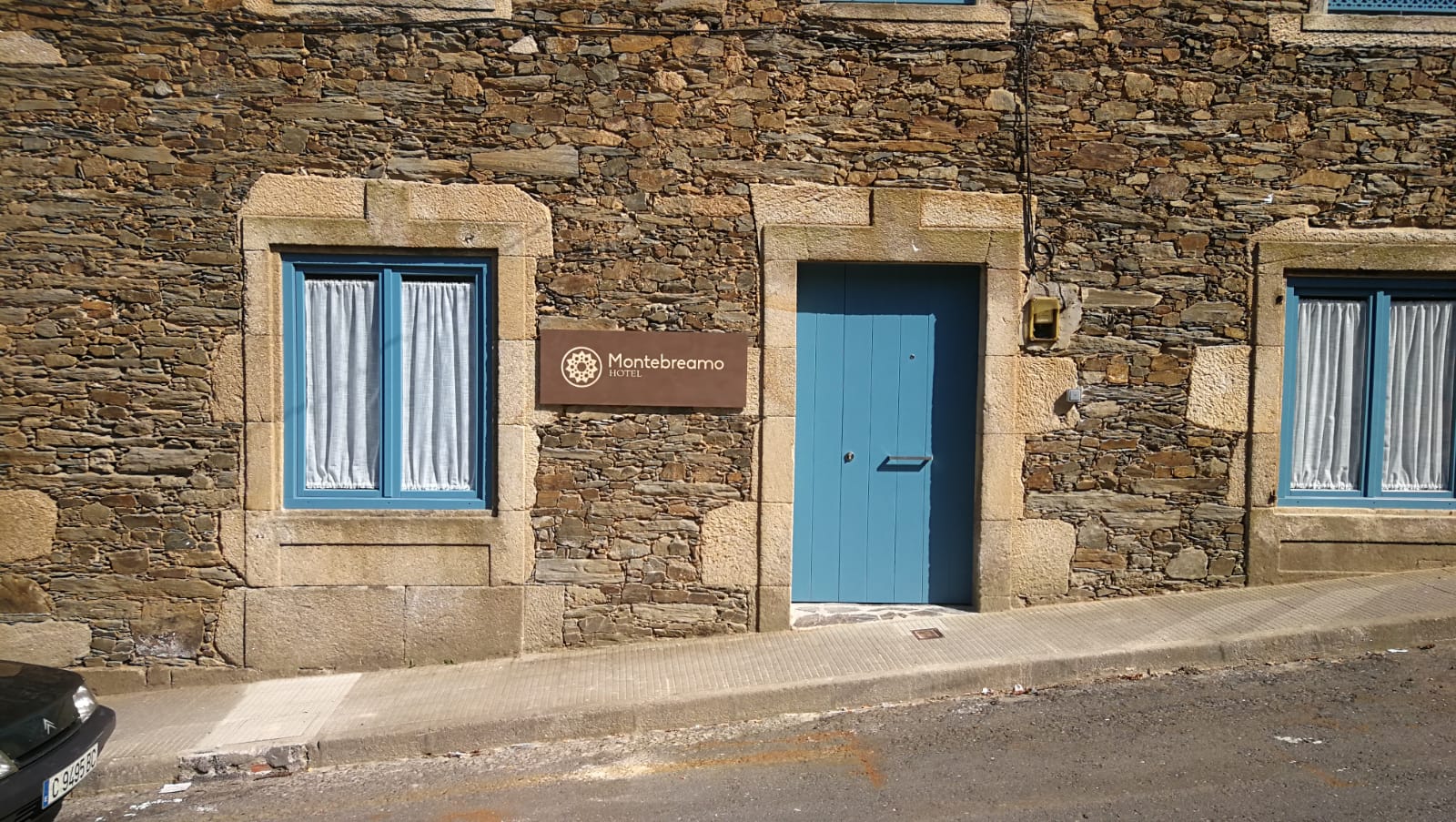 Hotel Montebreamo, hotel accommodation in Pontedeume on the Camino Inglés