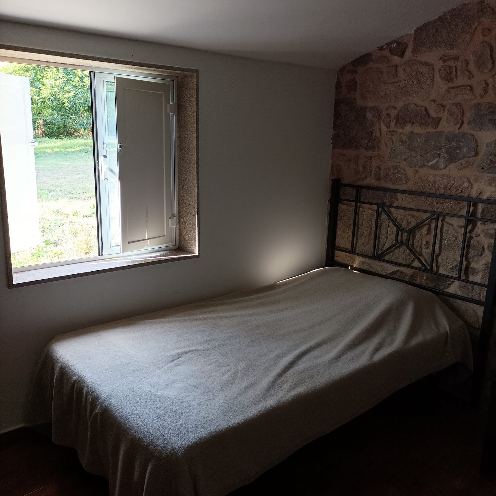 Pensión de Logrosa. photo 2, albergue accommodation in Negreira on the Camino Finisterre