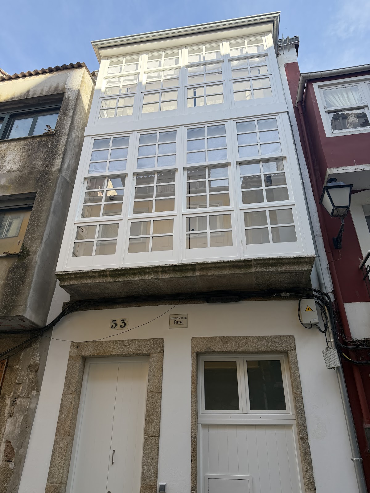 Casa das Garzas - Diseño y encanto en el Puerto de Ferrol, villa accommodation in Ferrol on the Camino Inglés