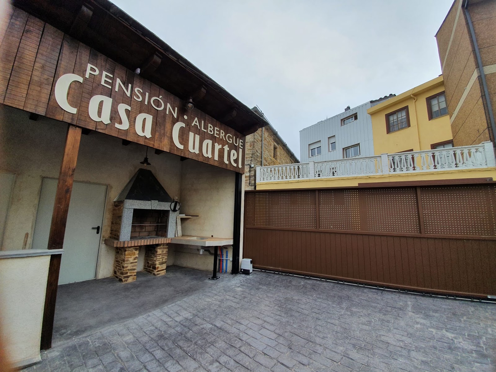 Albergue - Pensión Casa Cuartel, hotel accommodation in A Fonsagrada on the Camino Primitivo