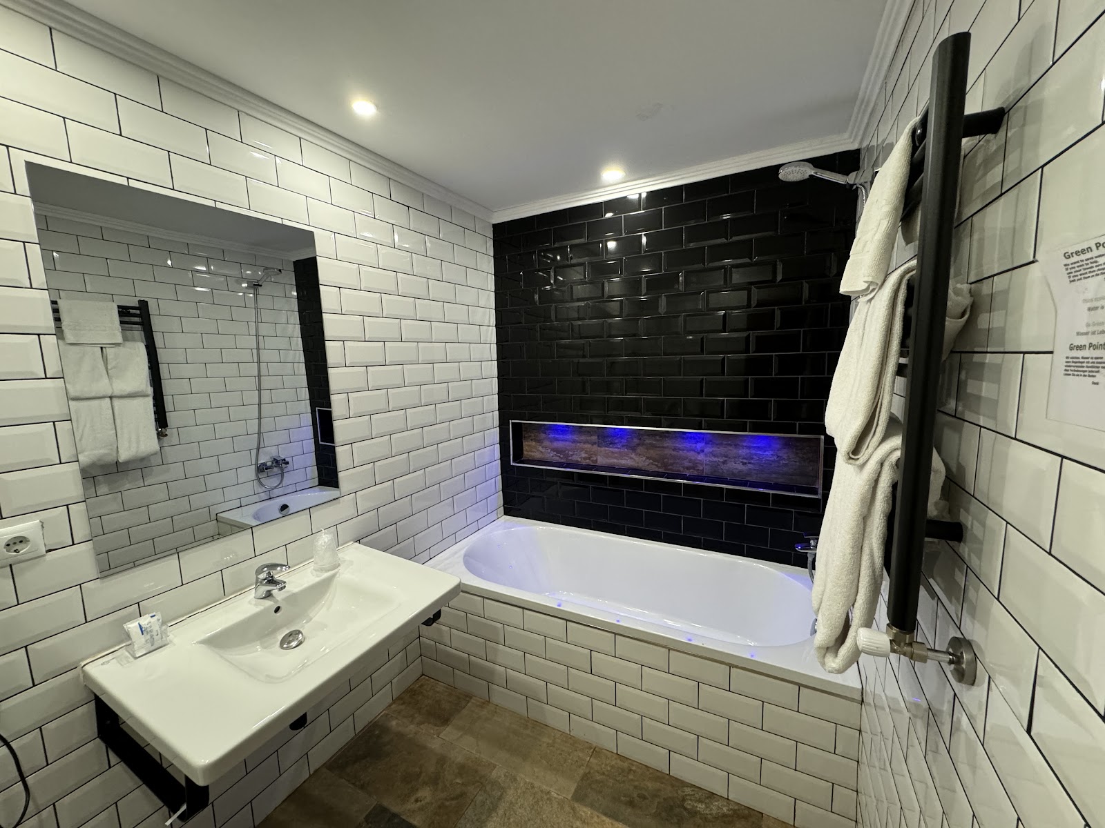 Hostal Mara photo 3, guesthouse accommodation in A Coruña on the Camino Inglés