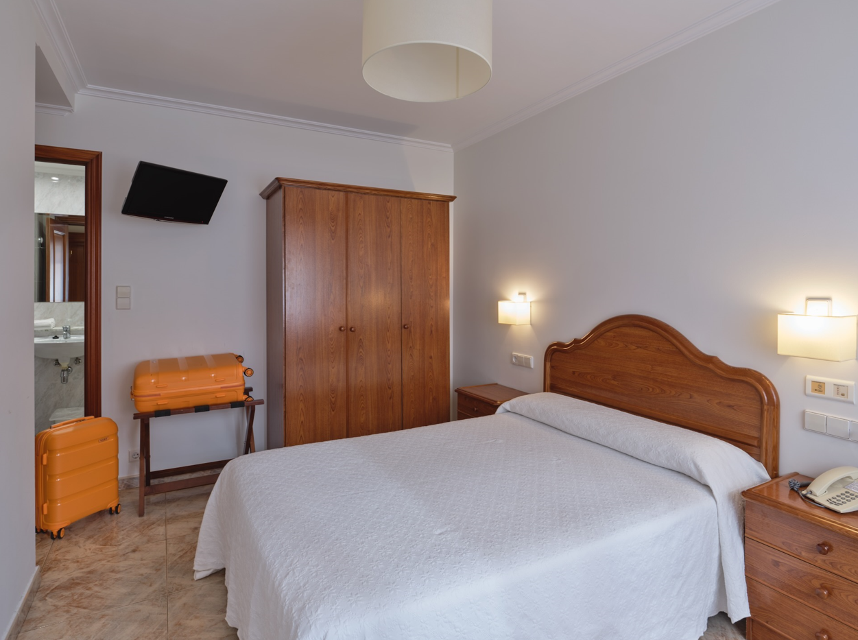 Marcial photo 2, hotel accommodation in Neda on the Camino Inglés