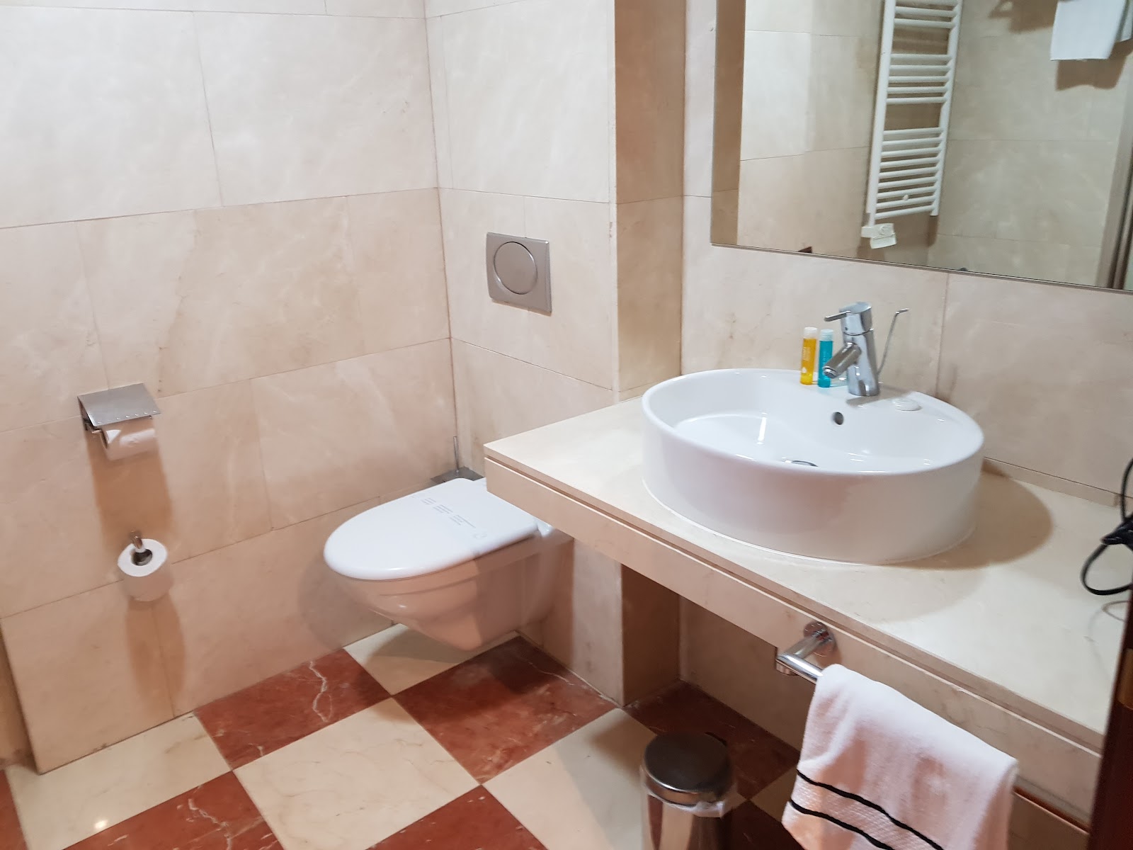 Hotel Garelos photo 3, hotel accommodation in Betanzos on the Camino Inglés
