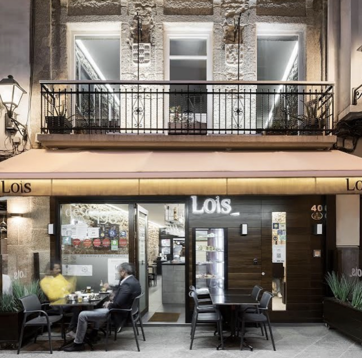 Lois, hotel accommodation in A Coruña on the Camino Inglés