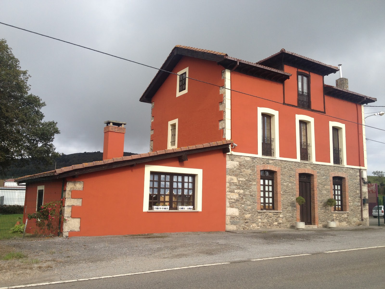 casacinco robles, guesthouse accommodation in Bodenaya on the Camino Primitivo