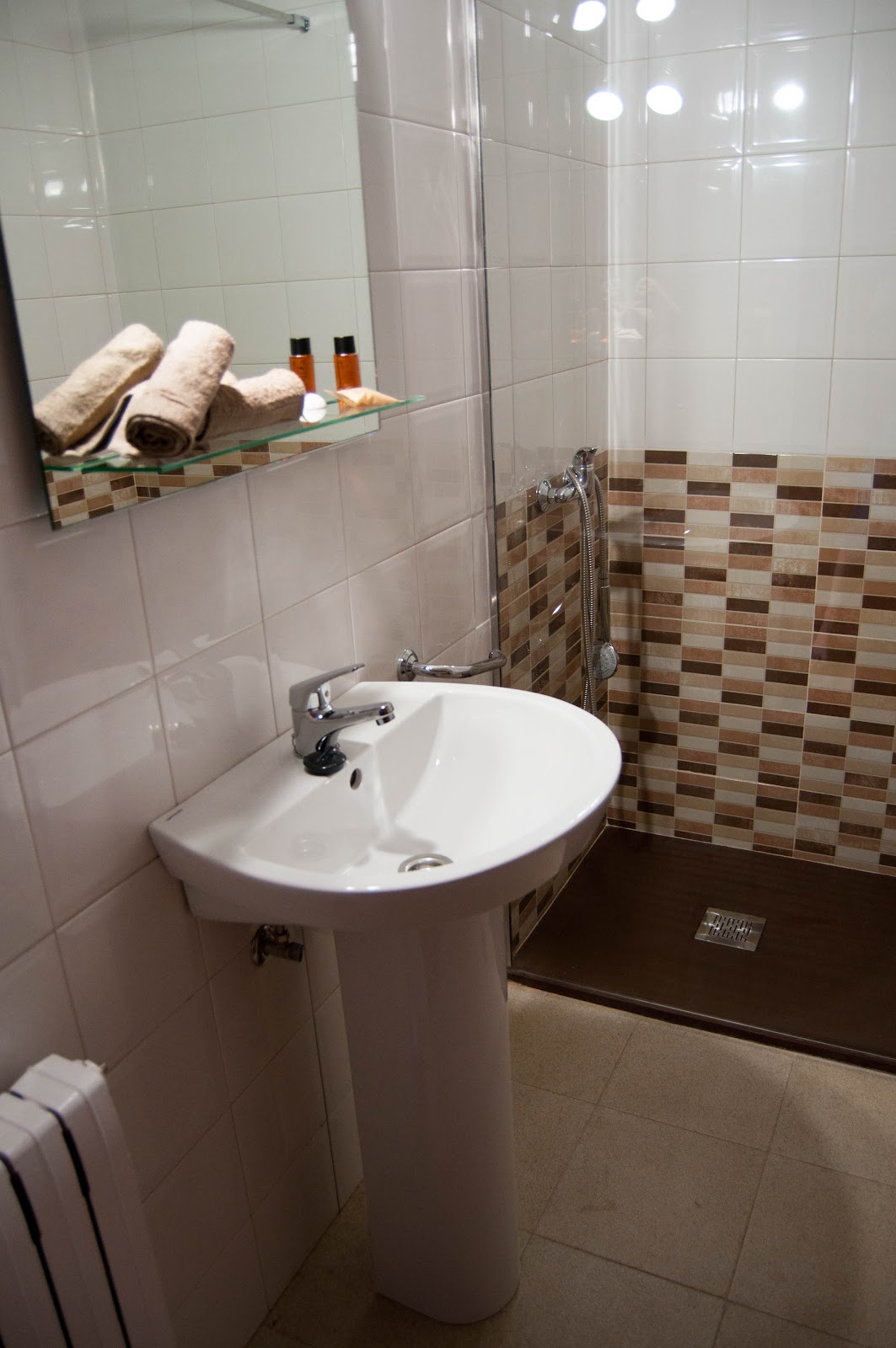 Hostal La Frontera photo 3, accommodation listing in Ferrol on the Camino Inglés