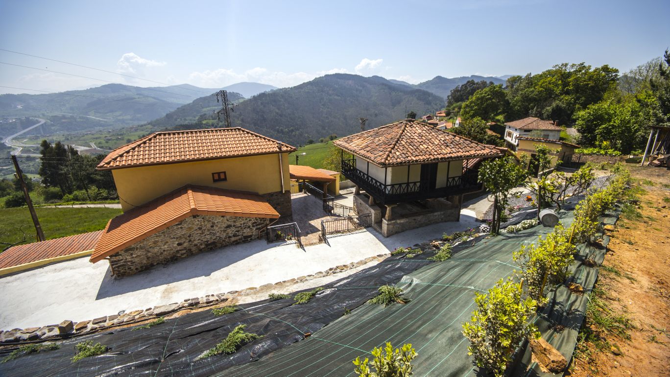 VIVIENDA VACACIONAL LAS VISTAS, apartment accommodation in Cornellana on the Camino Primitivo
