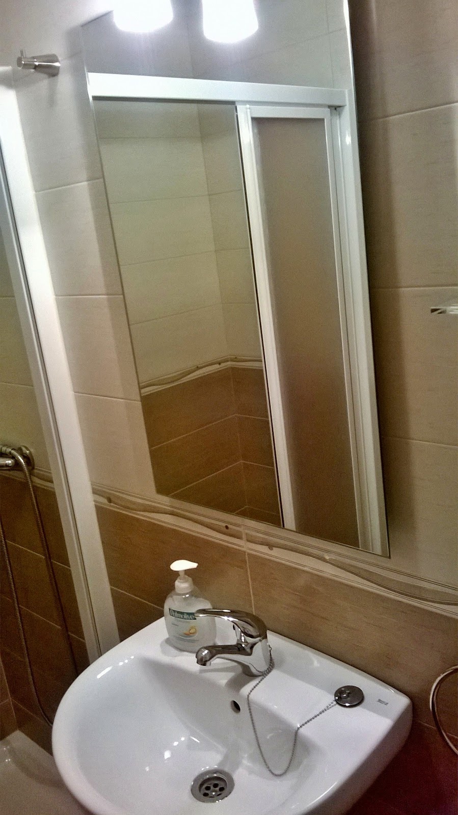 Hostal El Cairo photo 3, guesthouse accommodation in Ferrol on the Camino Inglés