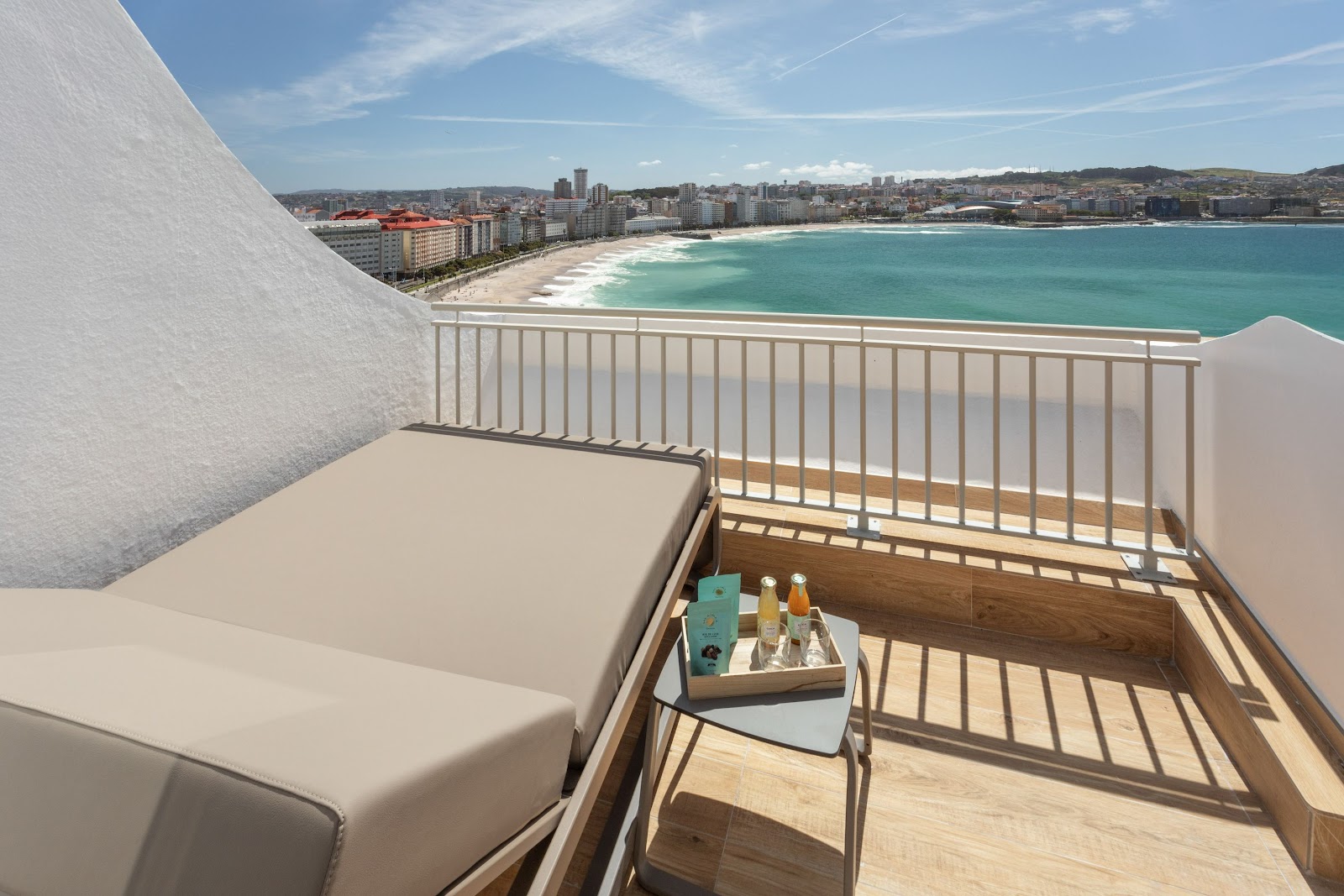 Meliá Maria Pita, hotel accommodation in A Coruña on the Camino Inglés
