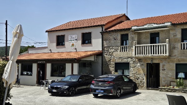Albergue Hórreo, albergue accommodation in Olveiroa on the Camino Finisterre