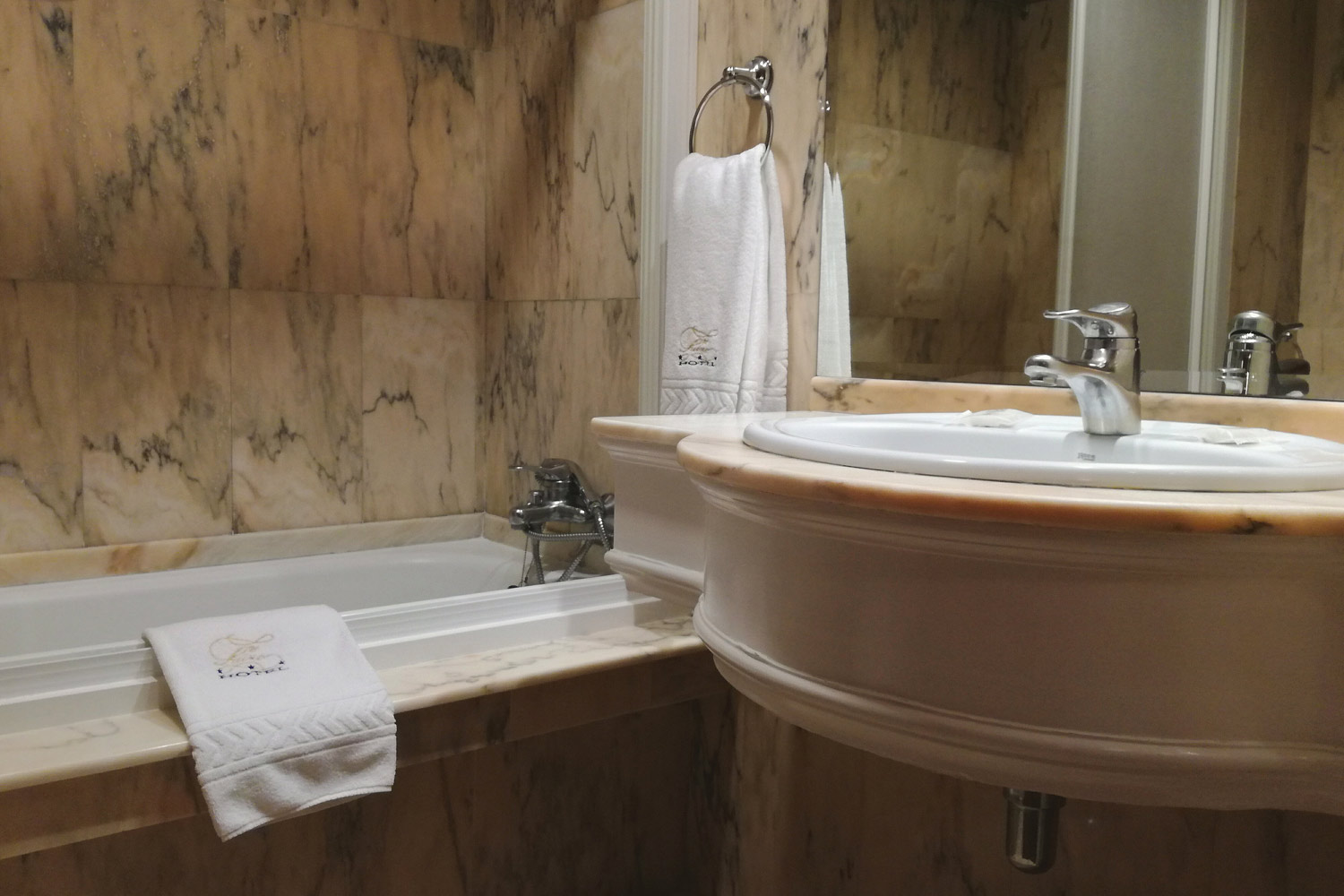 Alda El Suizo photo 3, hotel accommodation in Ferrol on the Camino Inglés