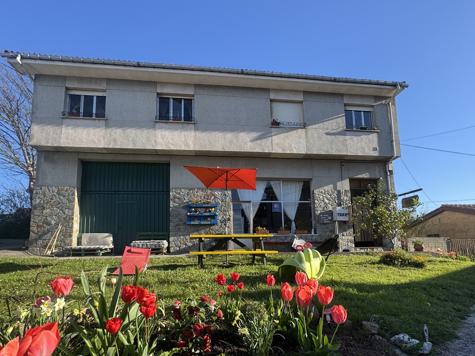 Albergue El Texu - the full service pilgrim experience hostel, albergue accommodation in La Espina on the Camino Primitivo