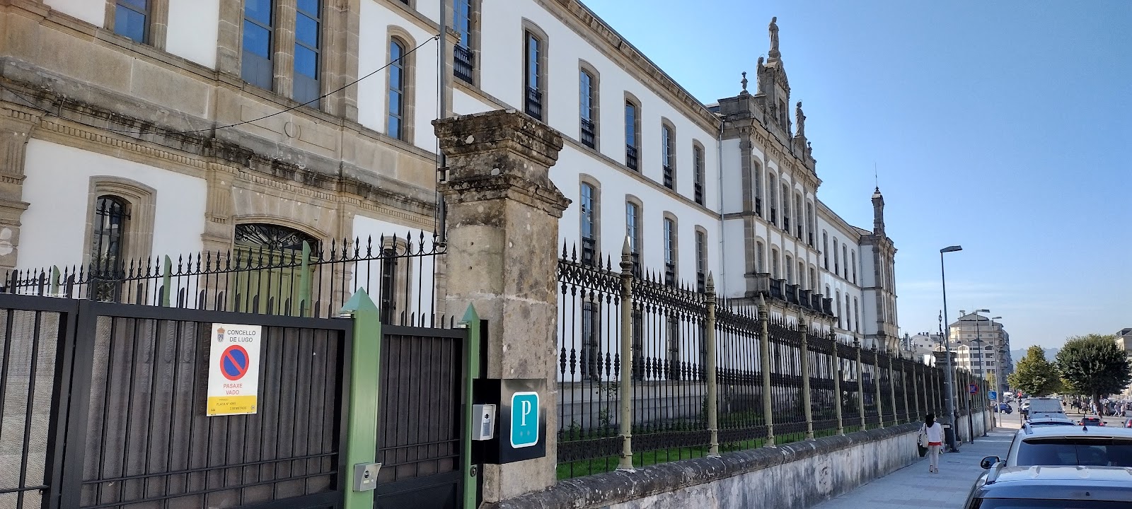 Hospedería San Froilán, albergue accommodation in Lugo on the Camino Primitivo
